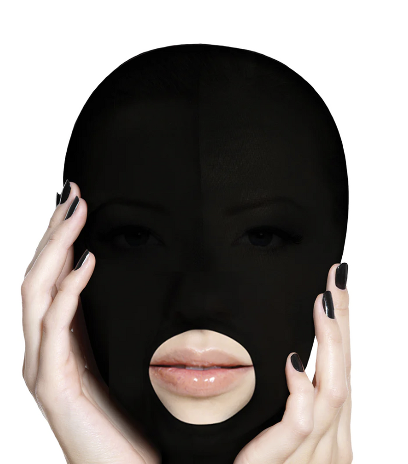 Submission Mask in Black